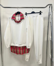 Kép betöltése a galériamegjelenítőbe: 38275 STATION jogging kockás ing betéttel
