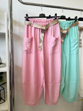 Kép betöltése a galériamegjelenítőbe: 24053 GABY bőszárú zsebes nadrág
