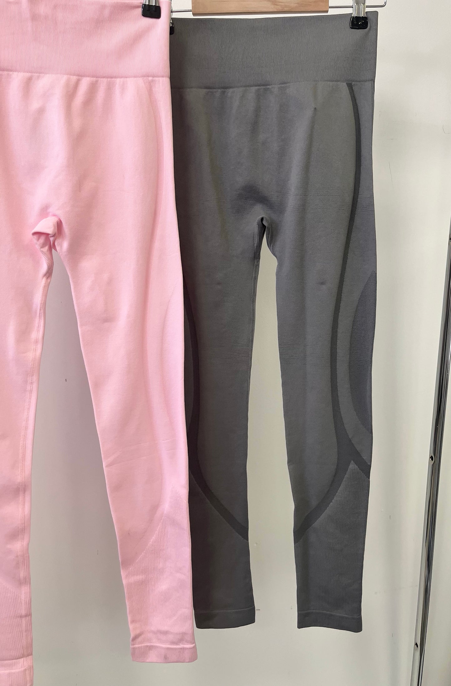 90088 LISA push-up alakformáló leggings