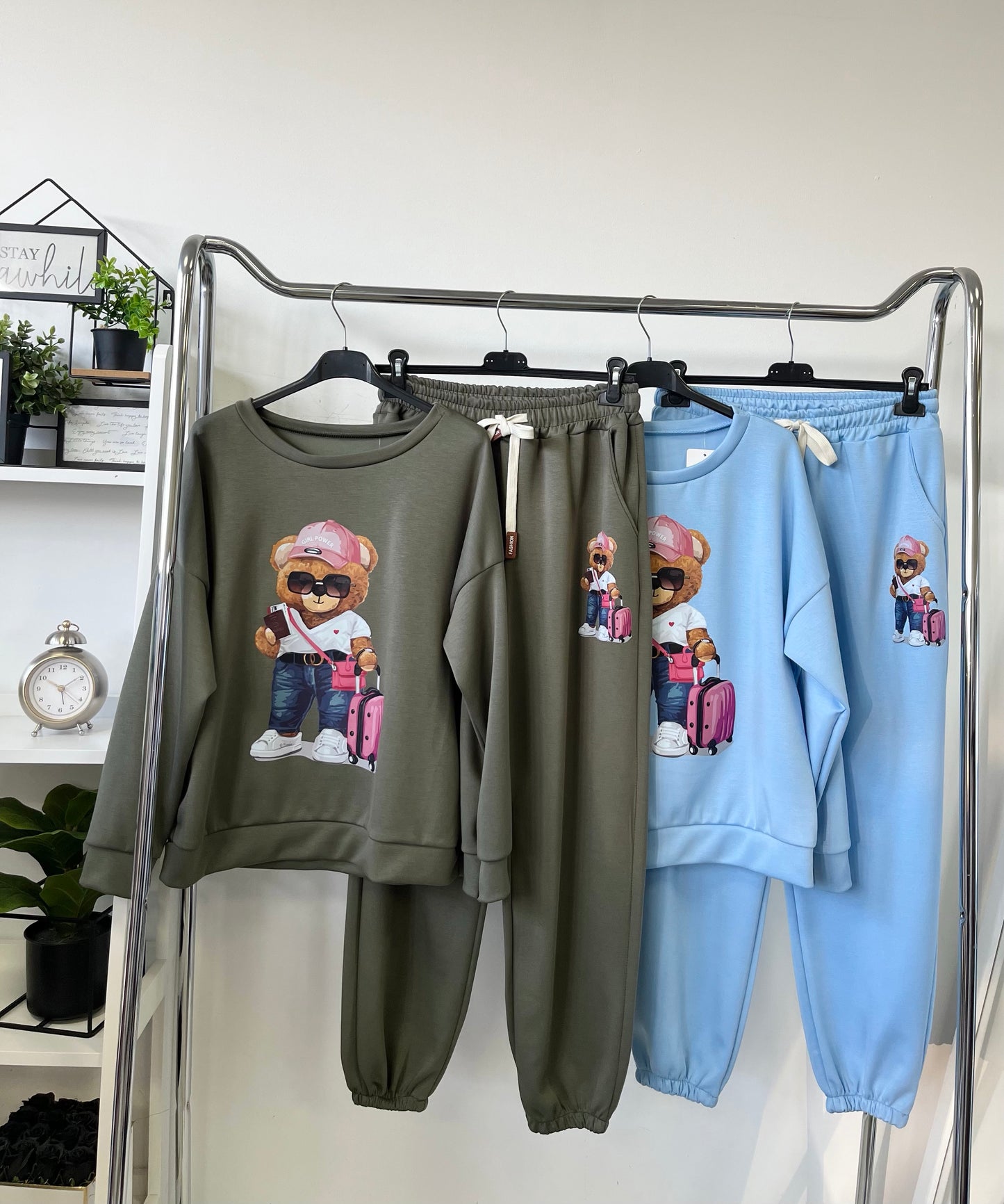 58322 TRAVEL maci jogging szett