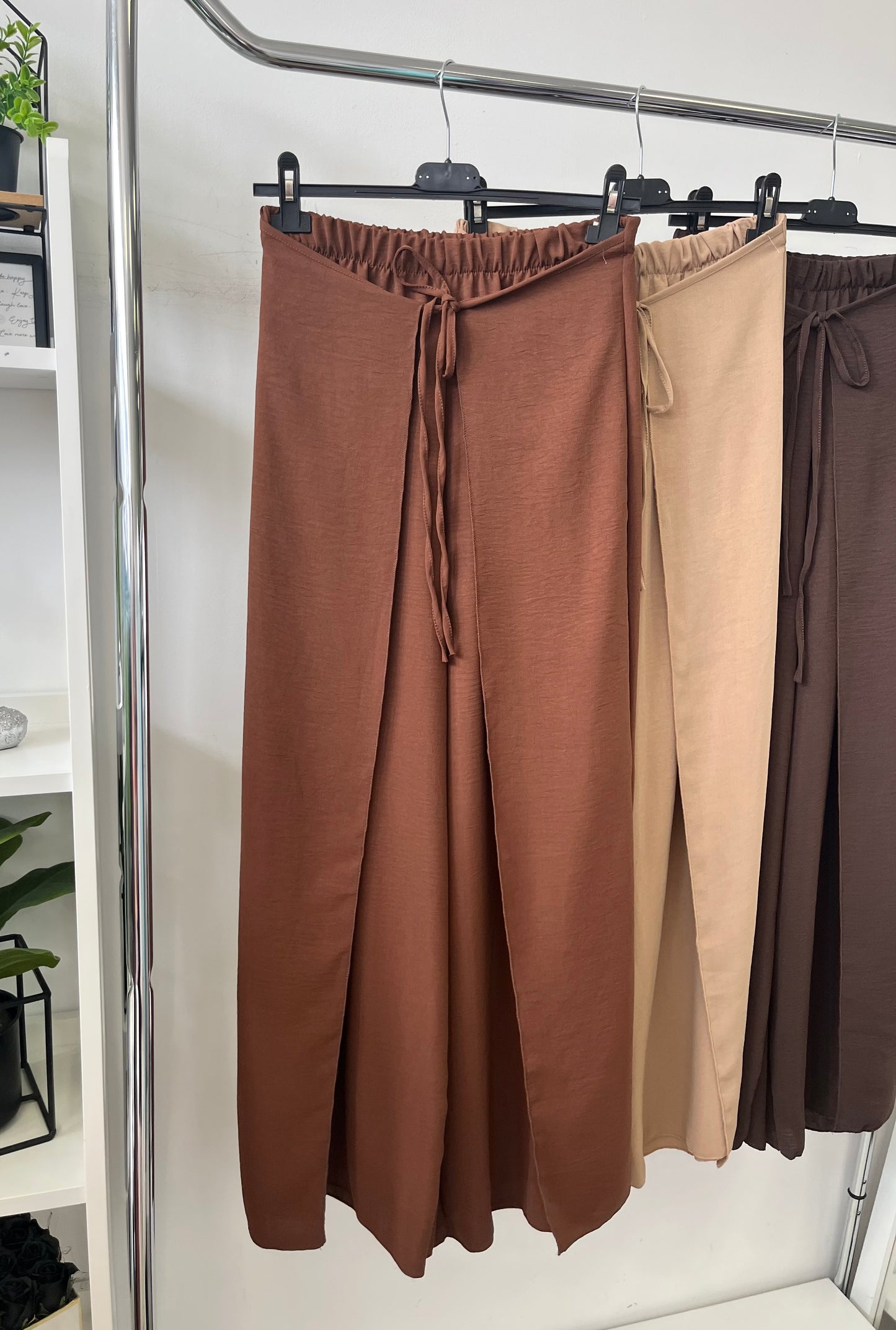 24658 BERTA átkötős nyári nadrág