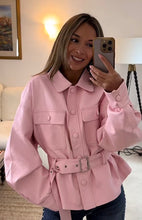 Kép betöltése a galériamegjelenítőbe: 8961 PENNY öves oversized műbőr kabát
