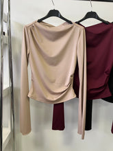 Kép betöltése a galériamegjelenítőbe: 11223 STELLA húzott vállú felső
