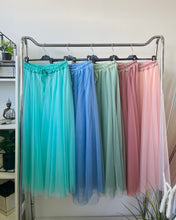 Kép betöltése a galériamegjelenítőbe: 22197 LOTTY tüll hosszú szoknya
