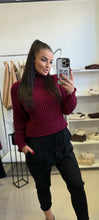 Kép betöltése a galériamegjelenítőbe: 067 MOLLY VASTAG kötésű pulóver

