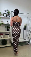 Kép betöltése a galériamegjelenítőbe: 55571 PÖTTYÖS spagetti pántos bordás maxiruha

