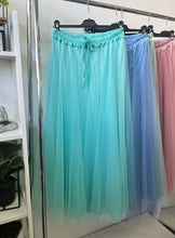 Kép betöltése a galériamegjelenítőbe: 22197 LOTTY tüll hosszú szoknya
