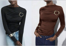 Kép betöltése a galériamegjelenítőbe: 43333 DINA csatos felső
