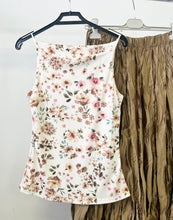 Kép betöltése a galériamegjelenítőbe: 11161 VIRÁG top
