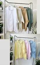 Kép betöltése a galériamegjelenítőbe: 2858 LENVÁSZON oversize ing virág díszítèssel
