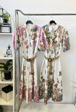 Kép betöltése a galériamegjelenítőbe: 7493 LEONORE virág mintás zsebes ruha
