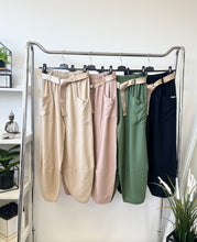 Kép betöltése a galériamegjelenítőbe: 24053 GABY bőszárú zsebes nadrág
