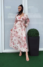 Kép betöltése a galériamegjelenítőbe: 9739 RITA virágos maxi ruha
