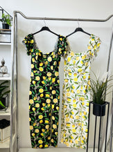 Kép betöltése a galériamegjelenítőbe: 41070 PANNI dupla fodros vállú CITROM ruha
