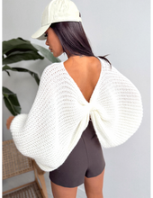 Kép betöltése a galériamegjelenítőbe: 35107 TAMY kötött pulóver
