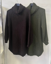 Kép betöltése a galériamegjelenítőbe: 5205 HETTA GARBÓ pulóver/tunika
