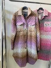 Kép betöltése a galériamegjelenítőbe: 9451 CHUNKY oversize ing-kabát
