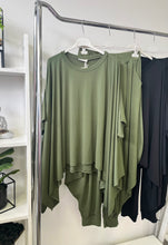 Kép betöltése a galériamegjelenítőbe: 20928 JÁZMIN felső + nadrág szett
