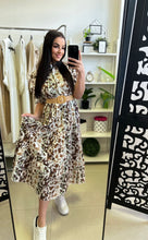 Kép betöltése a galériamegjelenítőbe: 7662 ESTHER apró virág mintás öves ruha
