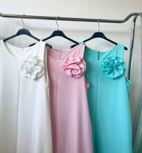 Kép betöltése a galériamegjelenítőbe: 58087 LIDIA zsebes extra bőszárú overál brossal
