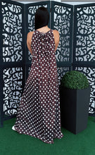 Kép betöltése a galériamegjelenítőbe: 2942 PÖTTYÖS hidegselyem maxi ruha
