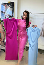 Kép betöltése a galériamegjelenítőbe: 40273 LINDA maxi ruha válltöméssel
