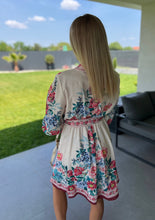 Kép betöltése a galériamegjelenítőbe: 3696 DORIS virágos vászon ruha
