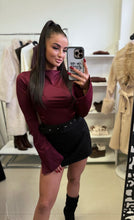 Kép betöltése a galériamegjelenítőbe: 11223 STELLA húzott vállú felső
