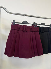 Kép betöltése a galériamegjelenítőbe: 31932 RAION rakott pamut szoknya/sort
