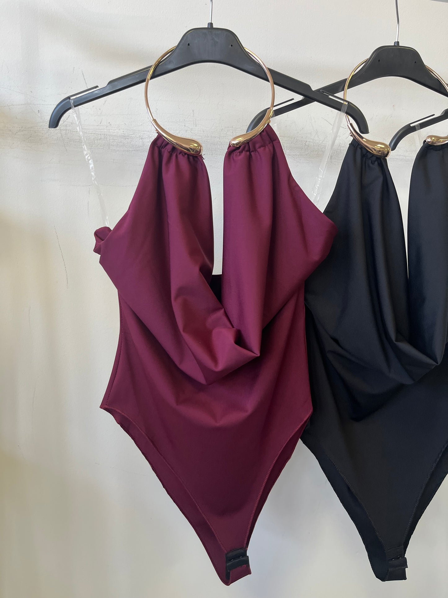 44382 MELISSA body merev nyakékkel