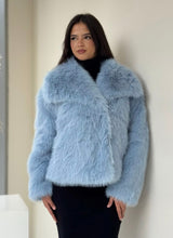 Kép betöltése a galériamegjelenítőbe: 9411 LISA műszőrme bunda
