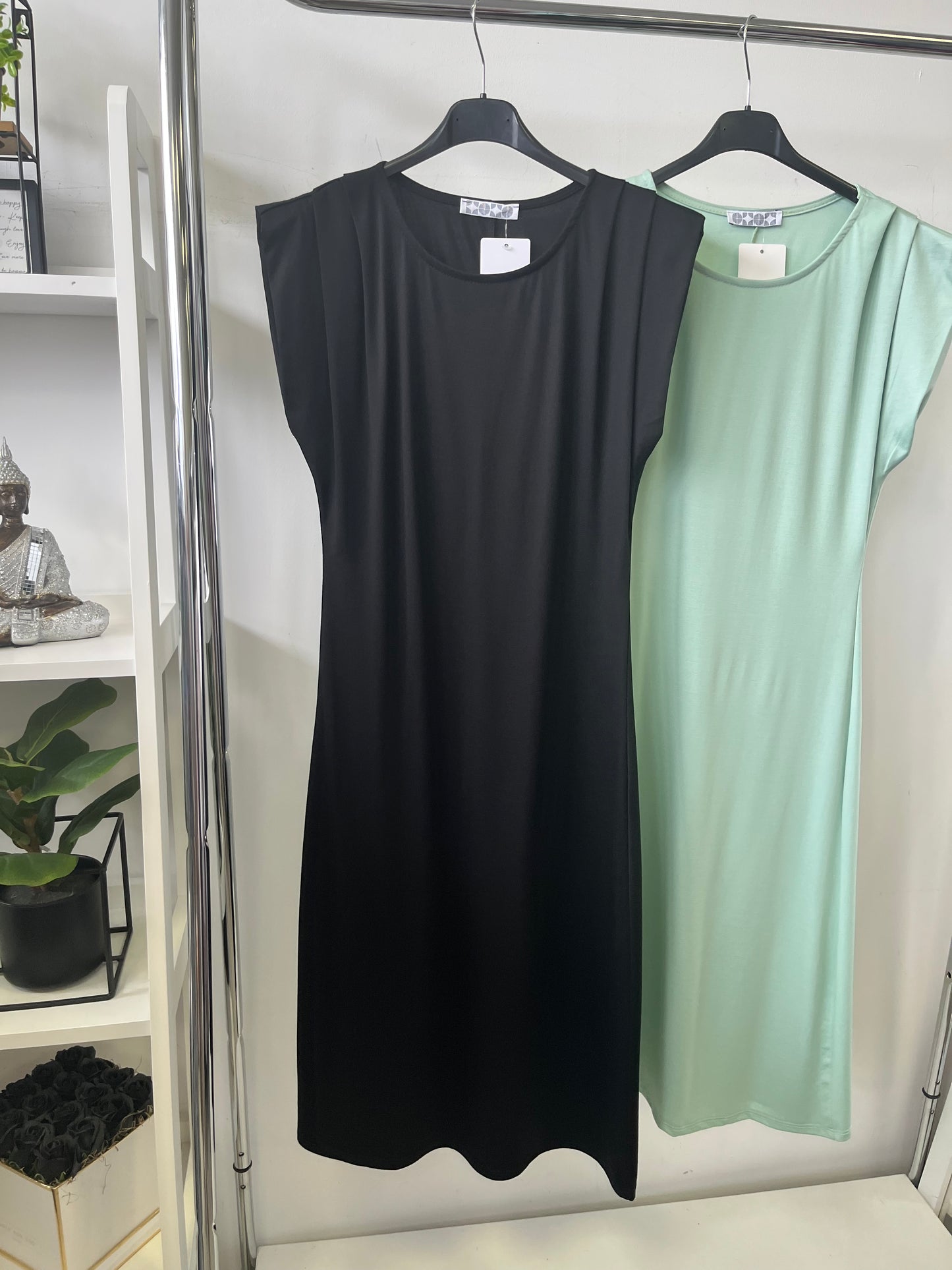 18568 KIMY húzott vállú basic ruha