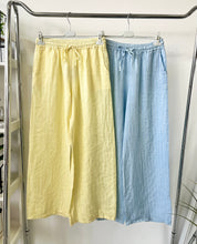 Kép betöltése a galériamegjelenítőbe: 72991 LENVÁSZON csíkos nadrág
