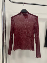 Kép betöltése a galériamegjelenítőbe: 6122 MELISSA strasszos necc felső
