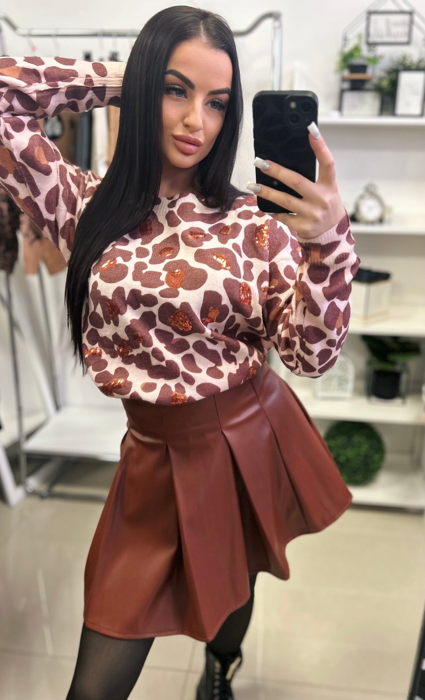 7033 CAMEL leopárd flitteres felső