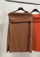 Kép betöltése a galériamegjelenítőbe: 5813 DANA BASIC felső
