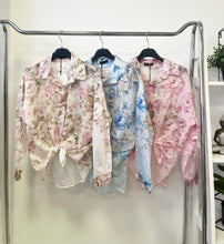 Kép betöltése a galériamegjelenítőbe: 13888 MYA virágos organza blúz
