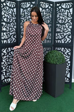 Kép betöltése a galériamegjelenítőbe: 2942 PÖTTYÖS hidegselyem maxi ruha
