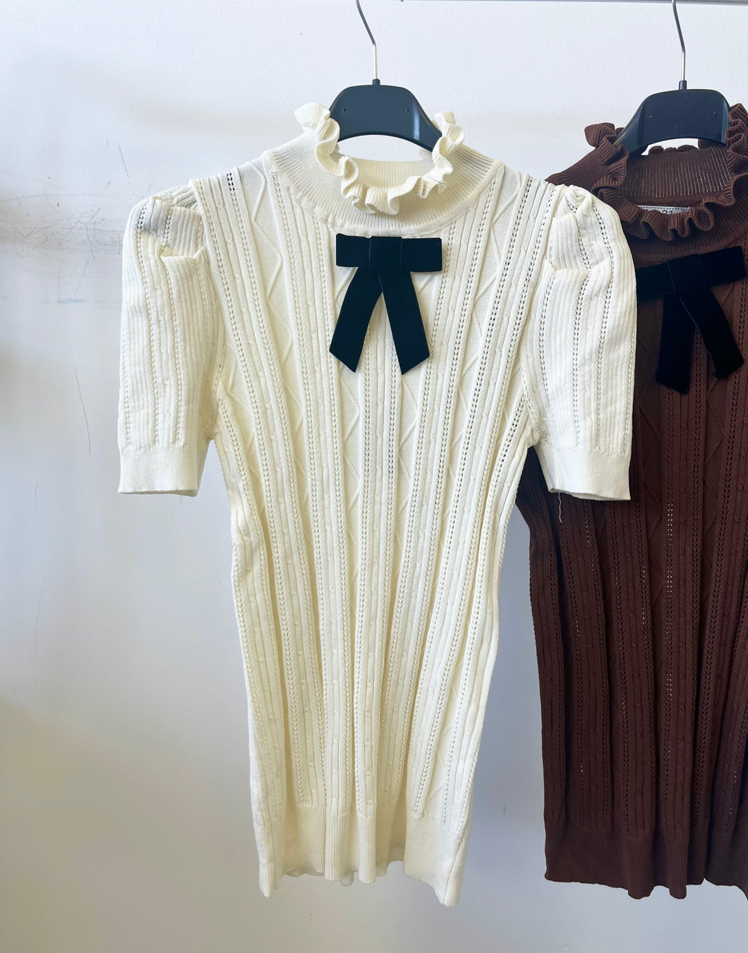 827 LUCY masnis rövid ujjú vékony kötött felső