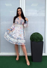 Kép betöltése a galériamegjelenítőbe: ROMANTIC virágos ruha
