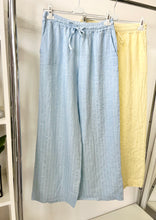 Kép betöltése a galériamegjelenítőbe: 72991 LENVÁSZON csíkos nadrág
