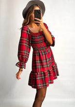 Kép betöltése a galériamegjelenítőbe: 0241 Kockás kisruha
