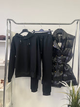 Kép betöltése a galériamegjelenítőbe: 8923 3 részes jogging+mellény szett
