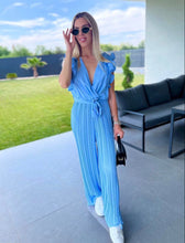 Kép betöltése a galériamegjelenítőbe: 57052 DEBY pliszirozott/fodros overál
