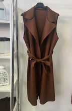 Kép betöltése a galériamegjelenítőbe: Kötös filc mellény
