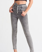 Kép betöltése a galériamegjelenítőbe: 3705 STACY gombos szürke farmer nadrág
