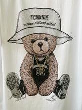 Kép betöltése a galériamegjelenítőbe: 219 LÁNCOS strasszos maci póló/tunika
