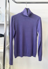 Kép betöltése a galériamegjelenítőbe: BASIC garbó pulóver / 9076
