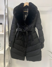 Kép betöltése a galériamegjelenítőbe: 8500 BONNY télikabát
