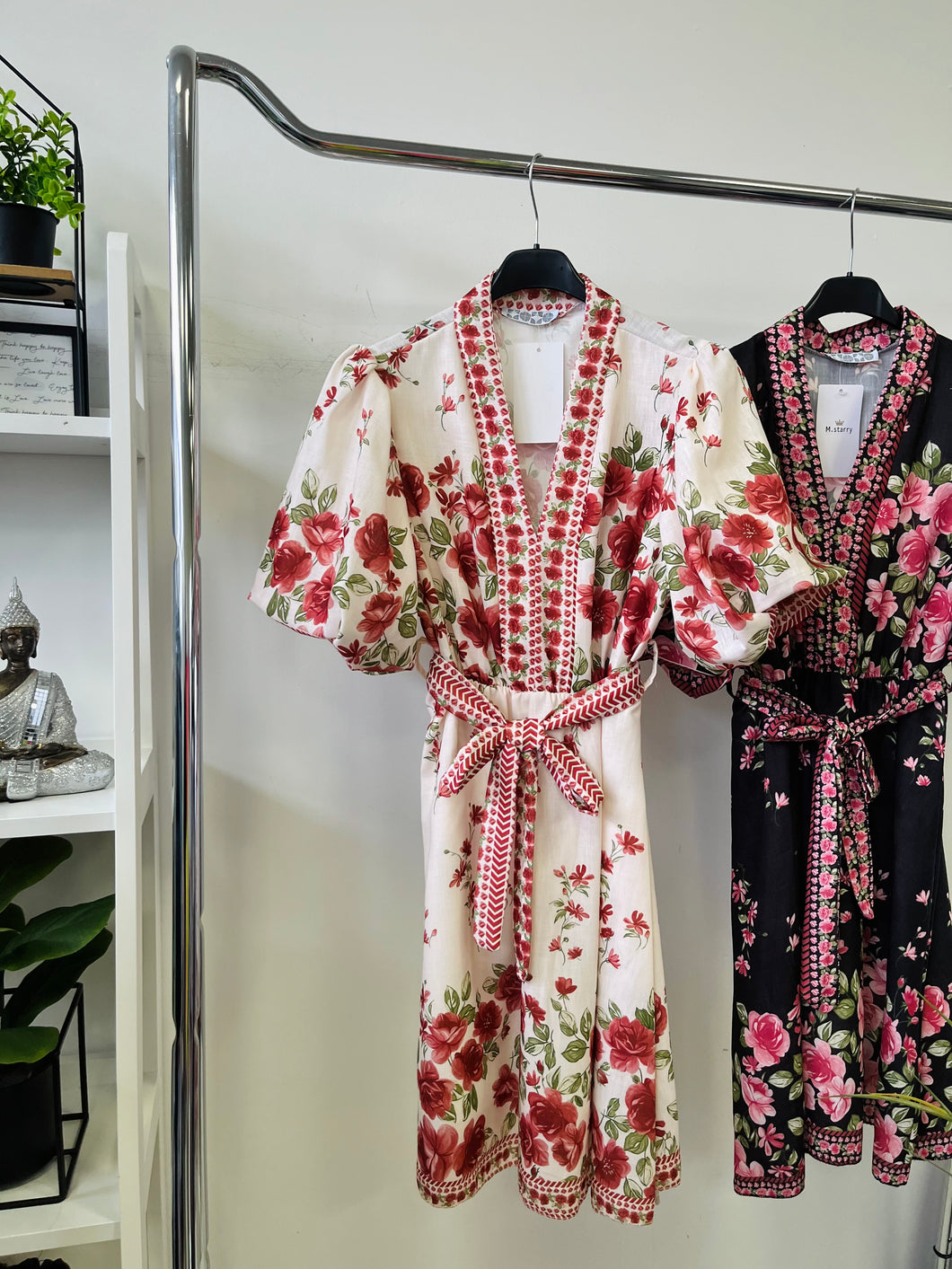 3780 MELINA virág mintás vászon ruha